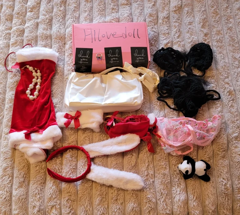 Hilovedoll gifts