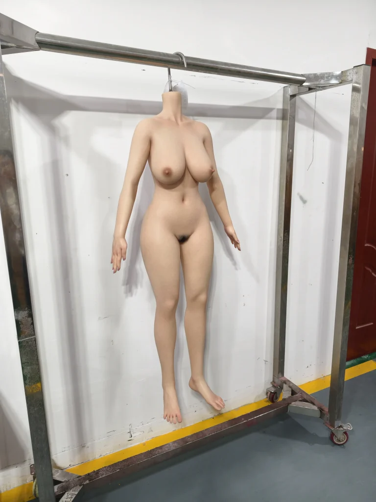 Real Like Sex Dolls 150cm E-Cup MengHan Silicone MMX Dollfactory photos in HIlovedoll