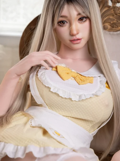 sue-165-realistic-sex-doll-avant (4)
